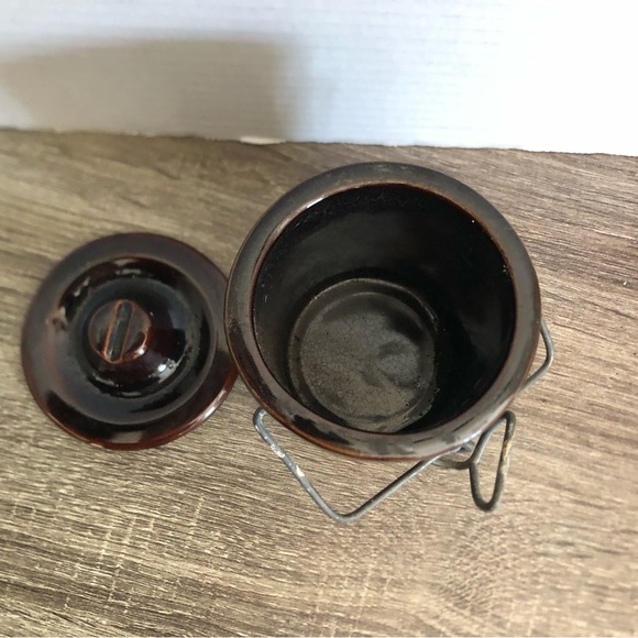 Vtg Stoneware Crock with Bail Lock - Picture 5 of 14